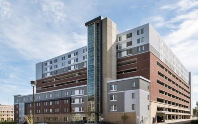 Building Photo - The 50/50 Rental