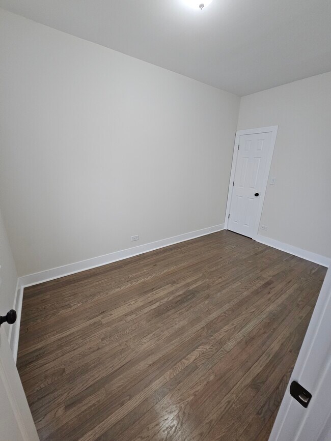 Bedroom/Office - 3749 W Grace St