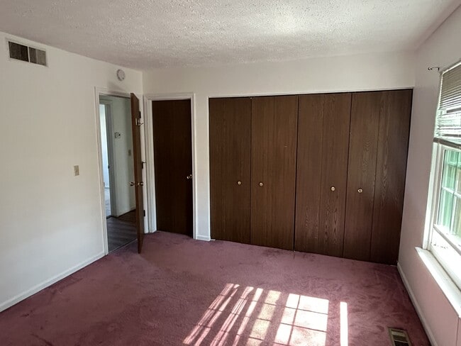 Photo - 530 Chesley Dr