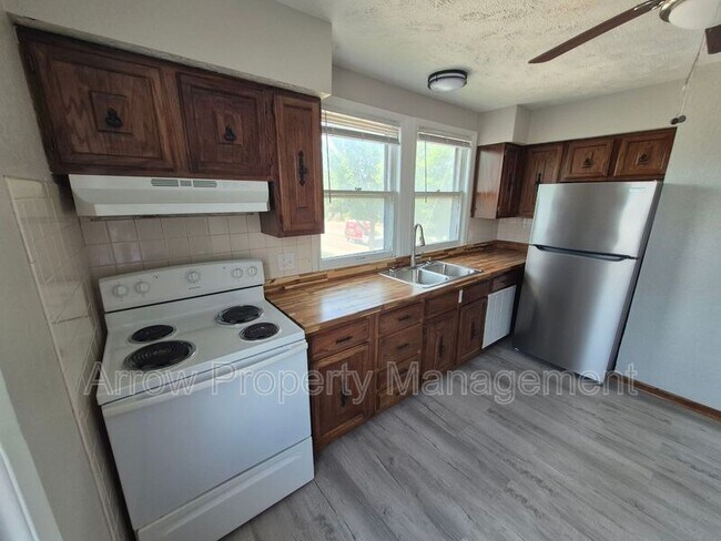 Photo - 2601 Vine St Unidad 3