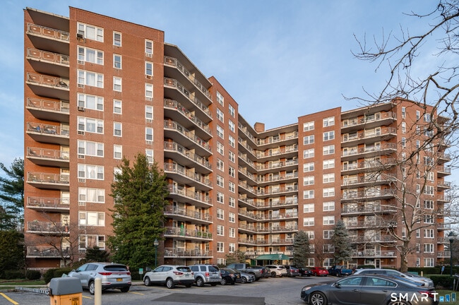 Building Photo - 91 Strawberry Hill Ave Unit 735