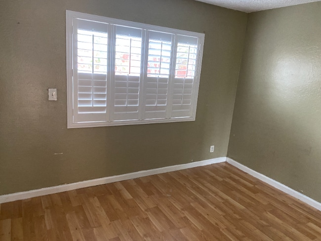 Photo - 864 Stanford Ave Unit B