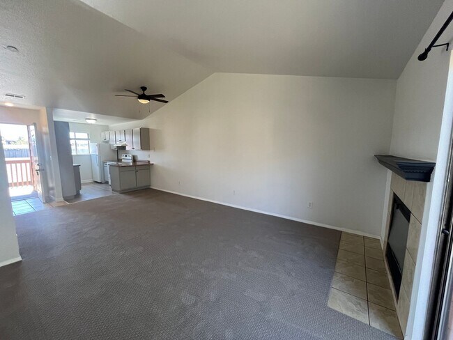 Photo - $500 OFF MOVE IN SPECIAL-  2BD/2BA with in unit washer/dryer Unit 202