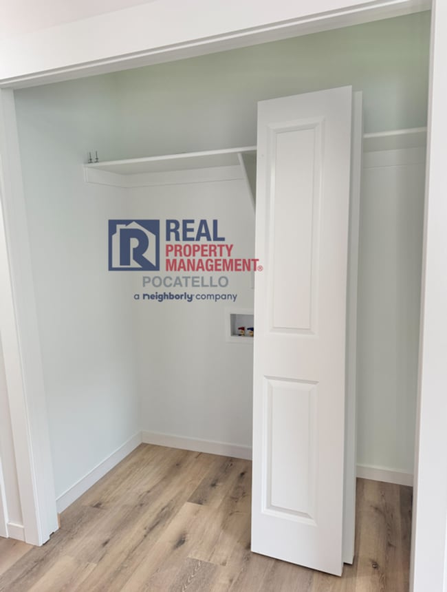 Photo - 5405 Park Lawn Dr Unidad #219