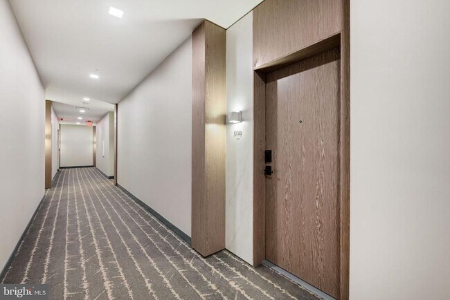 Photo - 701 Swann Ave Unit 508