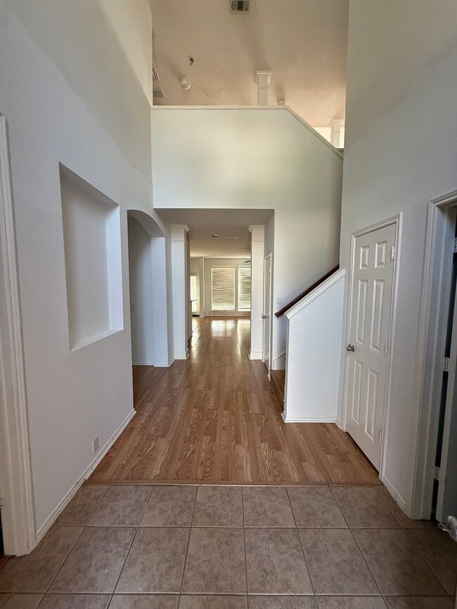 Photo - MOVE IN SPECIAL! $500.00 OFF 1ST FULL RENT...