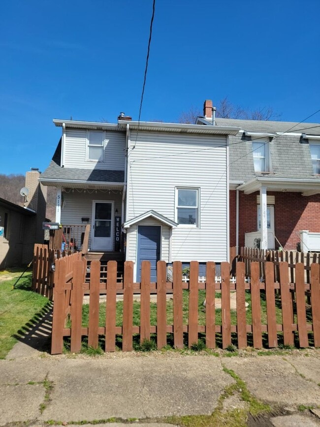 Photo - 3-bedroom, 1-bathroom home located on the picturesque Neville Island, PA.
