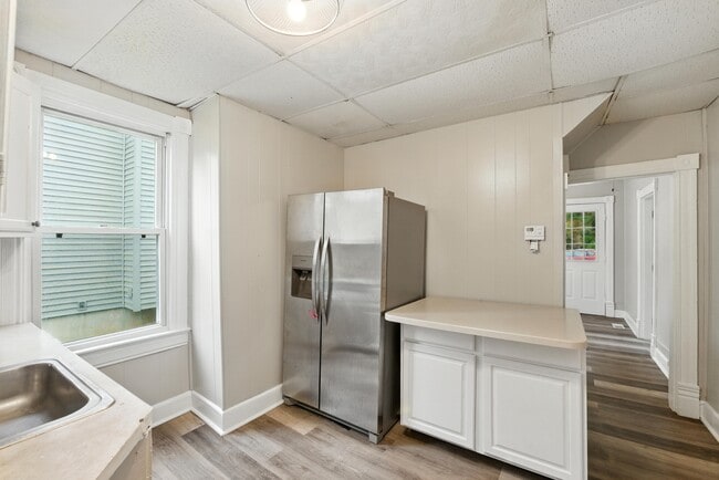 Photo - 5100 Berwyn Rd