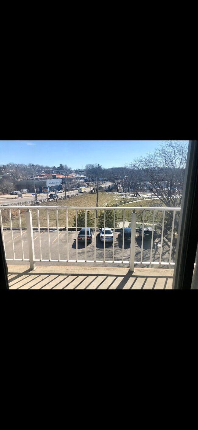 Riverview Tower Apartments For Rent in Baraboo, WI