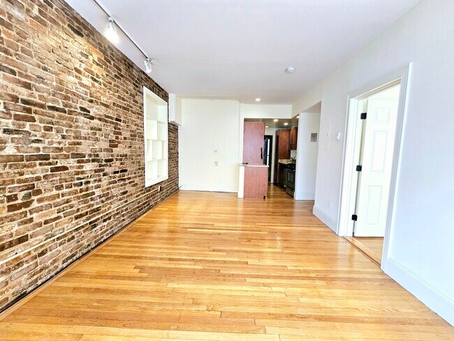 Photo - 81 West Cedar St Unit 6