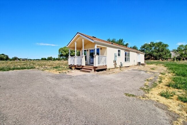 Photo - Tiny 2 bedroom Home with Mountain Views!