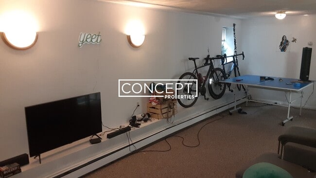 Photo - 22 St Cyprians Pl Unidad 1L