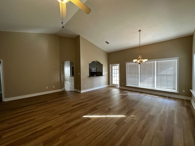 Photo - 4895 Heritage Park Blvd