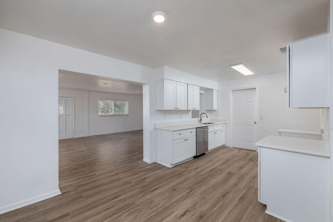 Photo - 206 N 37th St