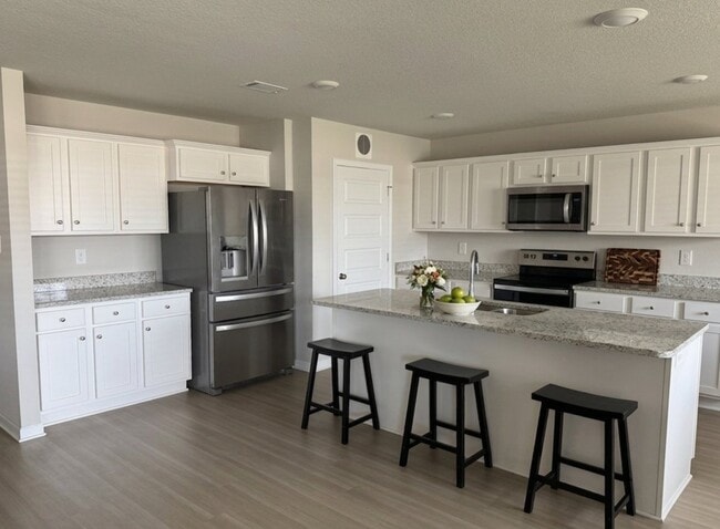 Photo - 15340 Leighwood Ln