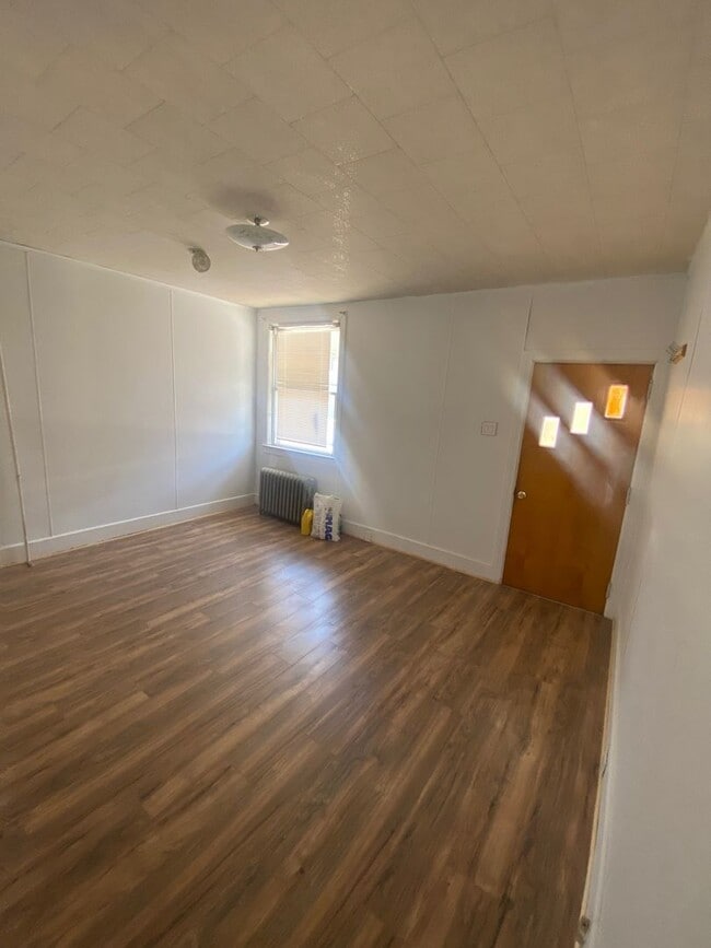 Photo - 15 W High St Unidad 15 W High St  1