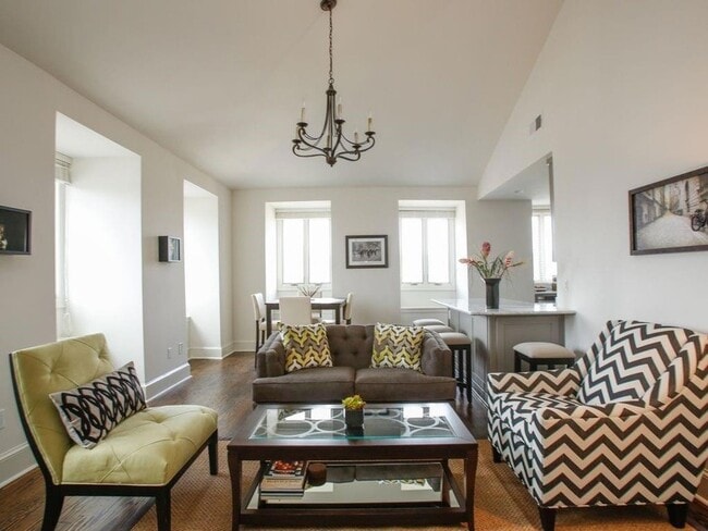 Photo - 937 St. Louis