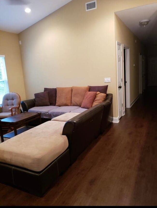 Photo - 157 Tafflinger Rd