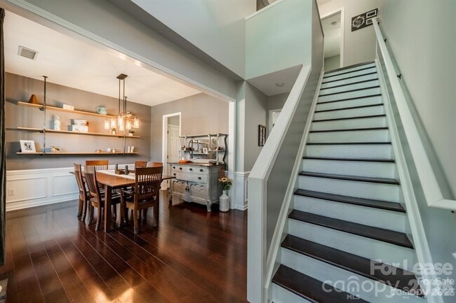 Photo - 2721 Apple Twig Dr