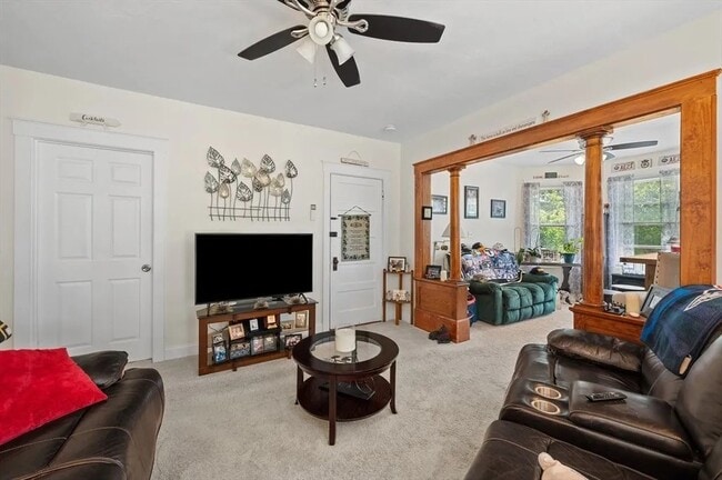 Building Photo - 97 Courtland St Unit 3