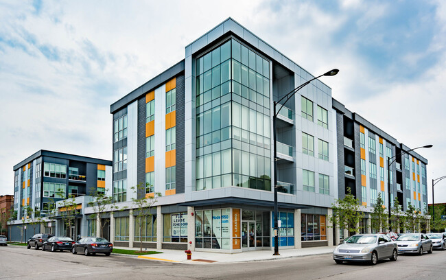 Building Photo - Luxe Logan Square Rental