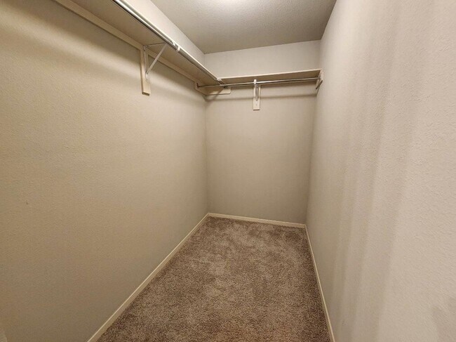 Photo - 2040 River Birch Trl