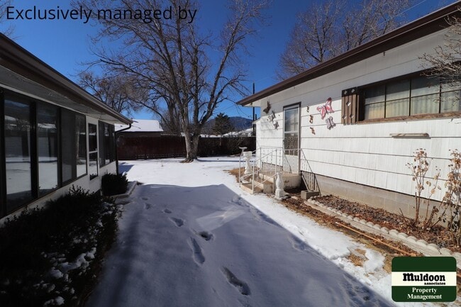 Main Level Living, Close to Ft Carson. 1 ... - Main Level Living, Close to Ft Carson. 1  ... House