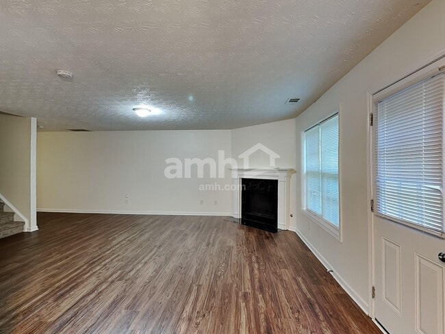 Photo - 659 Shadow Lakes Dr