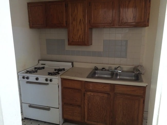 Cocina - 4660 W Maypole Ave