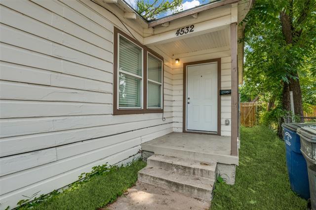 Photo - 4532 Jamaica St