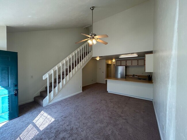 Photo - Sun-Filled 2/2 with Stainless Appliances & New Carpet