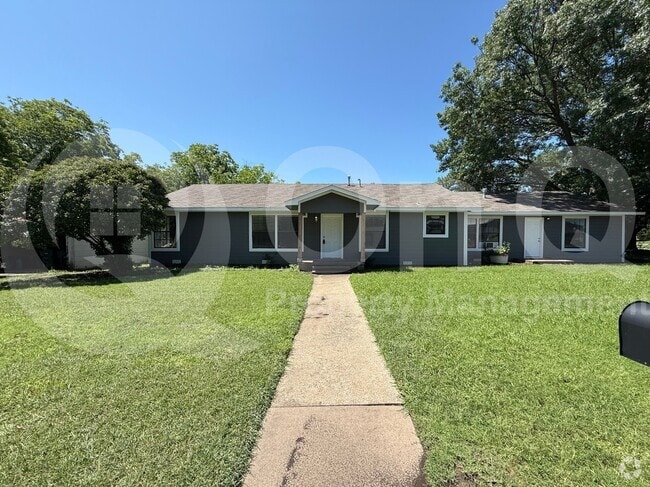 Building Photo - 1602 E Nall St Rental