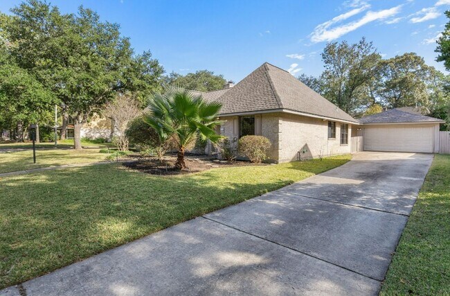 Photo - 3926 Oak Gardens Dr