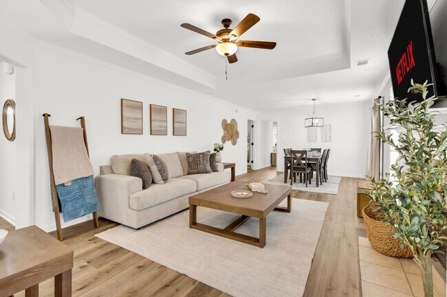 Photo - 1312 Centerfield Ct