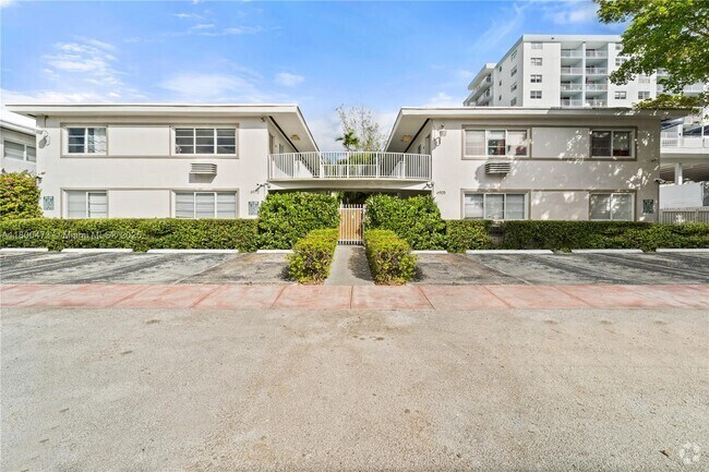 Building Photo - 6921 Rue Vendome Unit 7 Rental