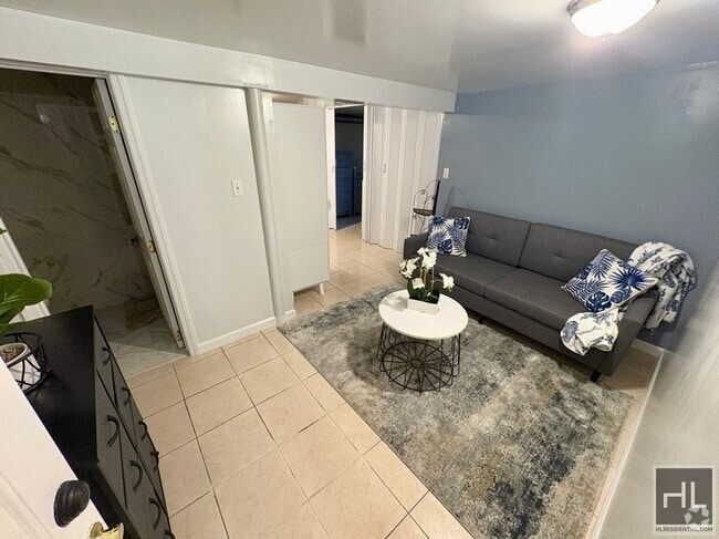 Building Photo - minerva Drive, YONKERS Unit 1 Rental