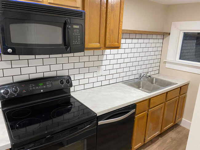 Photo - 1207 A Avenue House
