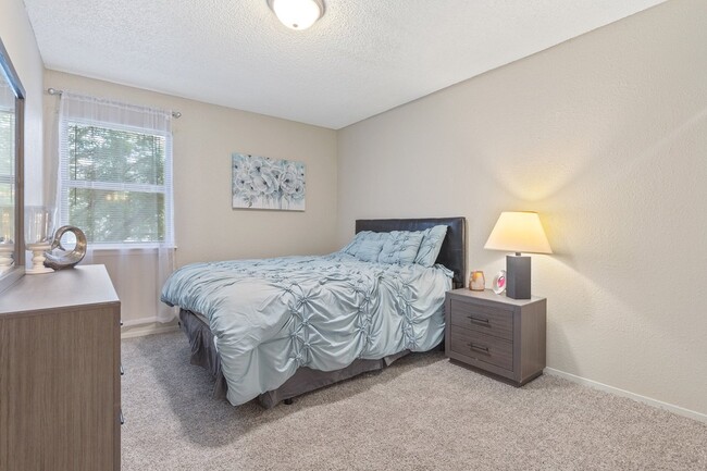 Photo - 207 N Hickory St Unidad #207