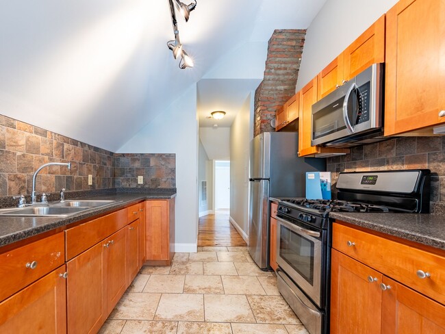 162 North St Unit 1