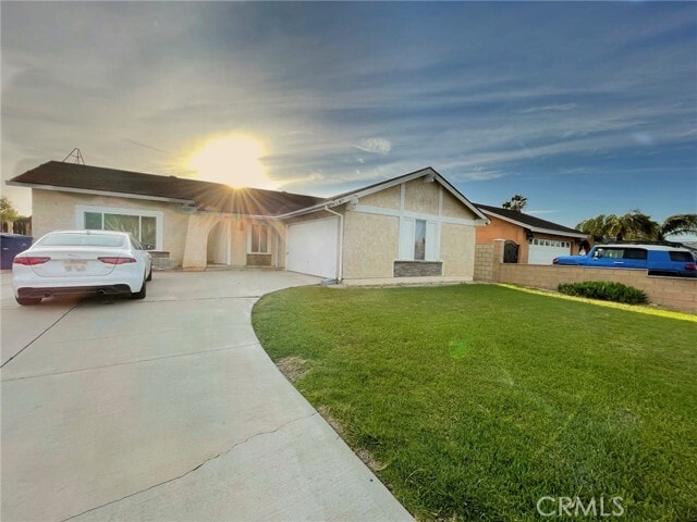 Building Photo - 6817 Glendale Ave