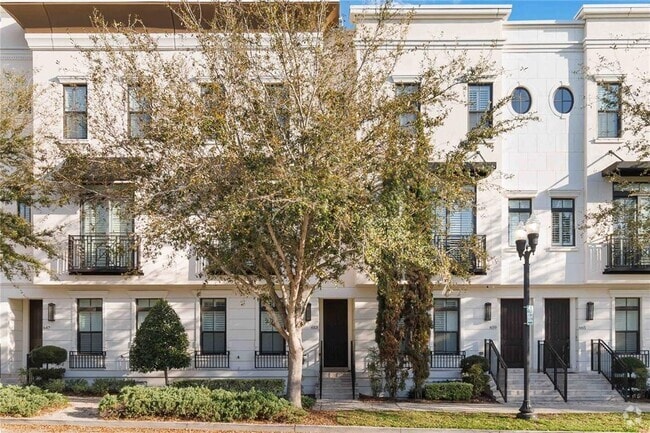 Building Photo - 653 E Jackson St Rental