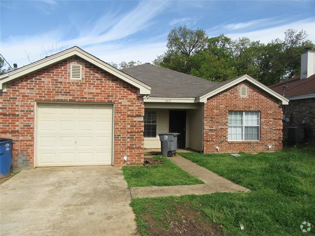 Building Photo - 2035 Echo Lake Dr Rental