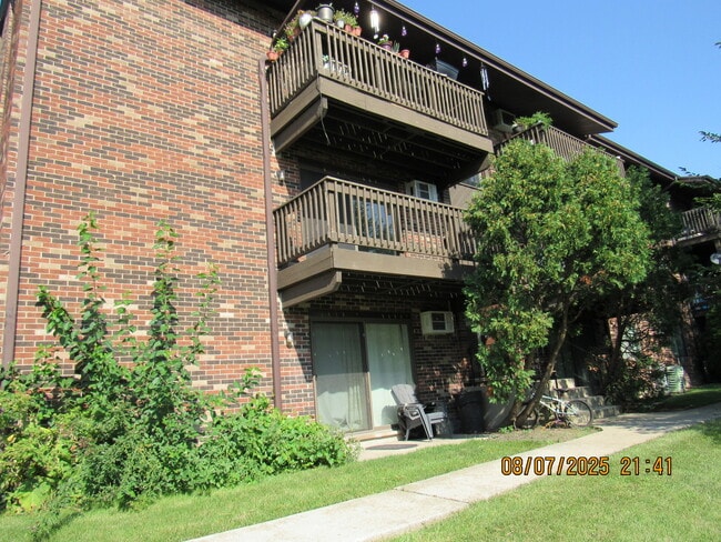 Photo - 7725 Woodward Ave Apartamento Unidad 2S