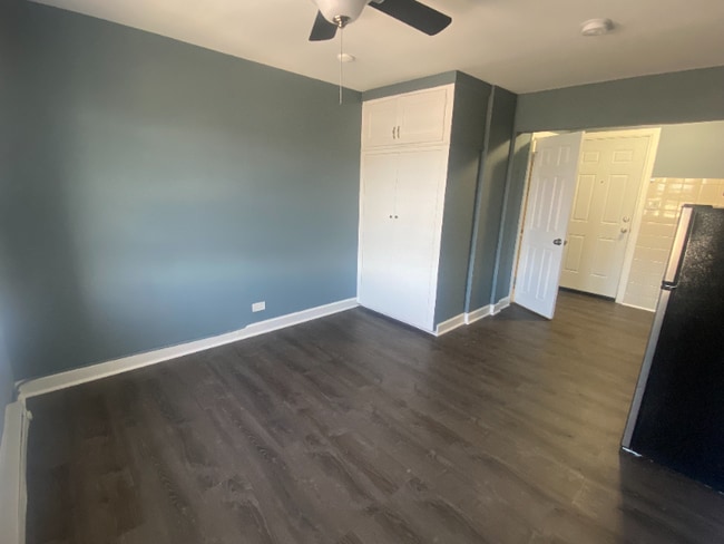 Photo - 2624 N Milwaukee Ave Unidad 307