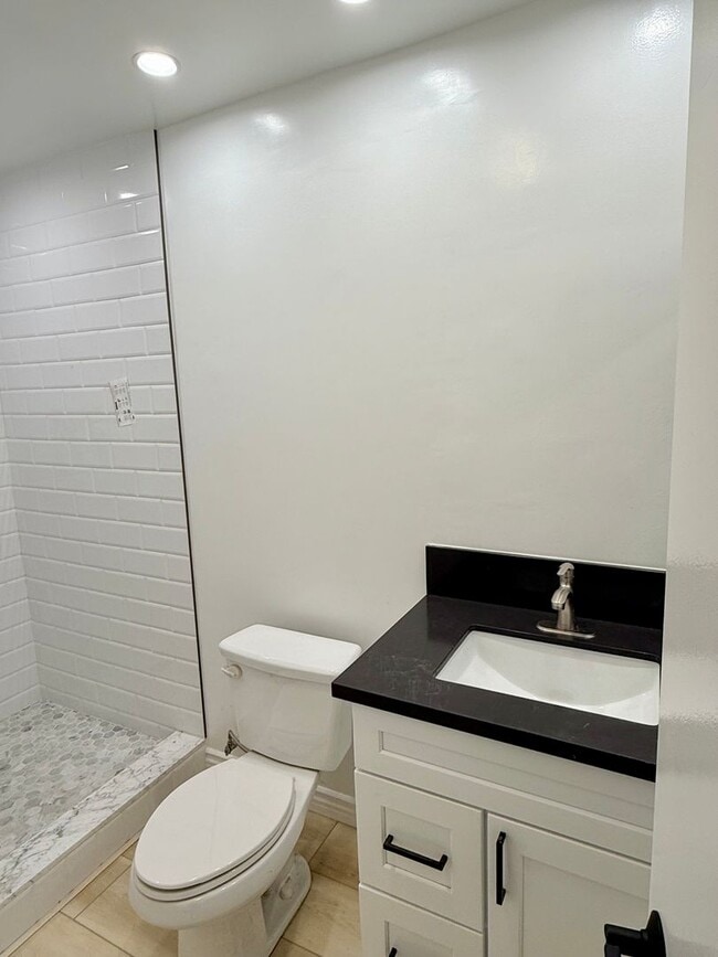 Photo - 1750 S Bentley Ave