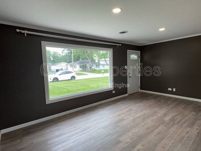 Photo - 2519 Wickersham Dr S