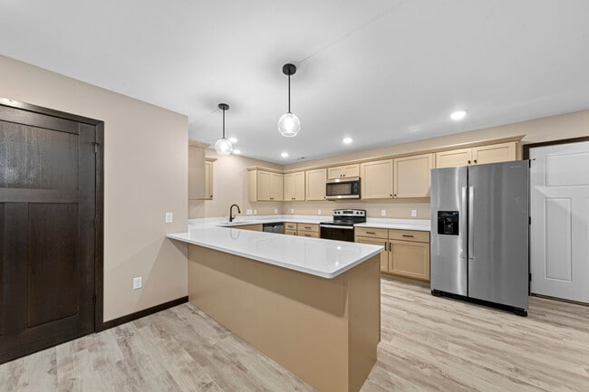 Photo - 3200 Noble Dr