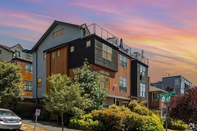 Building Photo - 2Bd/1Ba Seattle Home