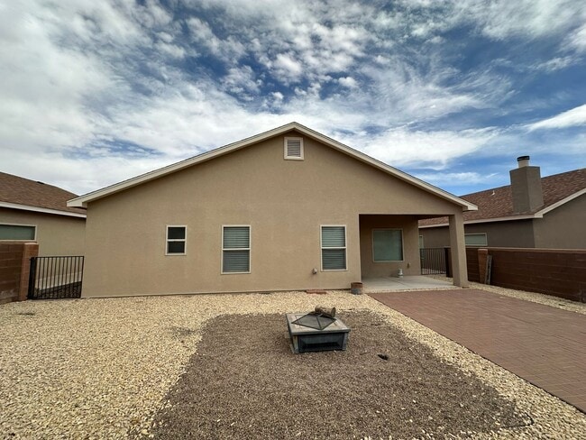 Photo - 3 Bed 2 Bath Home