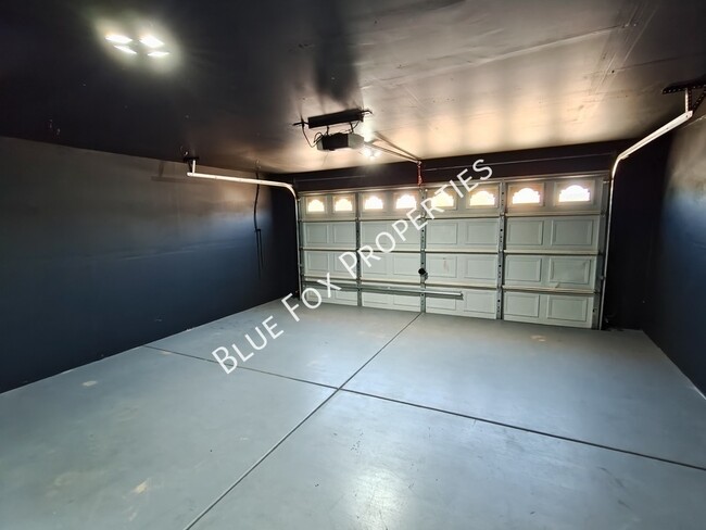 Photo - 3754 E White River Dr